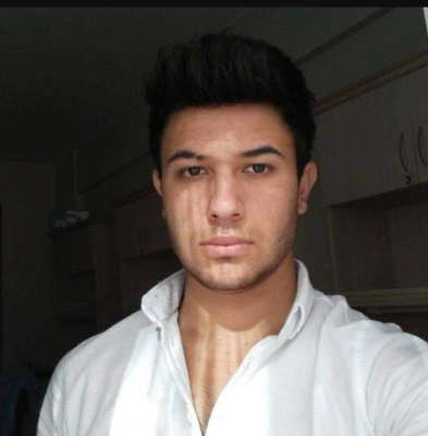 Mesut E.
