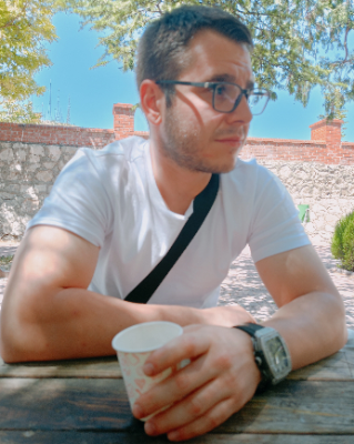 Mücahit Y.