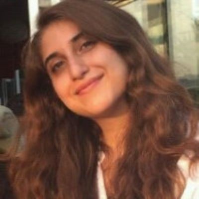 Özge Ö.